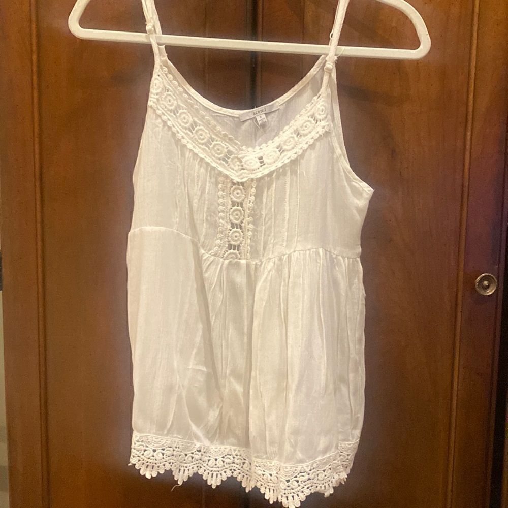 Lacy Feminine Tank Top by Acemi Size S